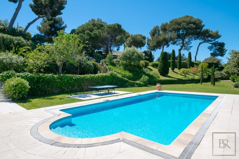 Villa Contemporary - Cap d'Antibes, French Riviera available for sale For Super Rich