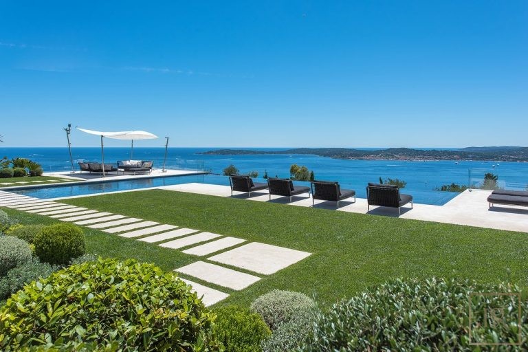 Villa Best View Gulf St-Tropez 6 BR - Grimaud, French Riviera Best View rental For Super Rich