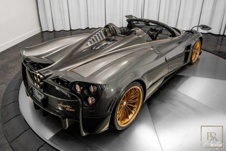 2017 Pagani HUAYRA 6.0L V12 for sale For Super Rich